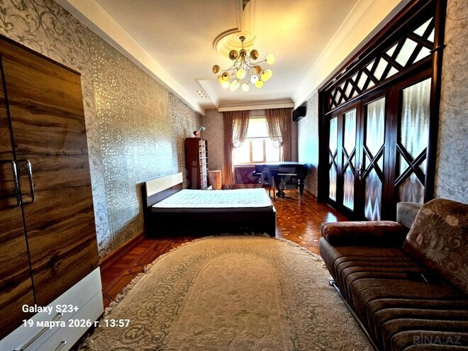 Satılır 4 otaqlı köhnə tikili 175 m², Sahil m., photo 12 from 28