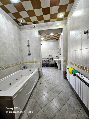 Satılır 4 otaqlı köhnə tikili 175 m², Sahil m., photo 17 from 28