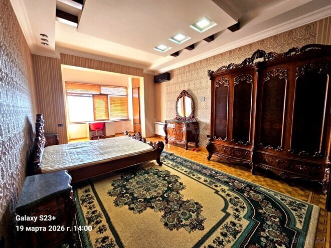 Satılır 4 otaqlı köhnə tikili 175 m², Sahil m., photo 19 from 28