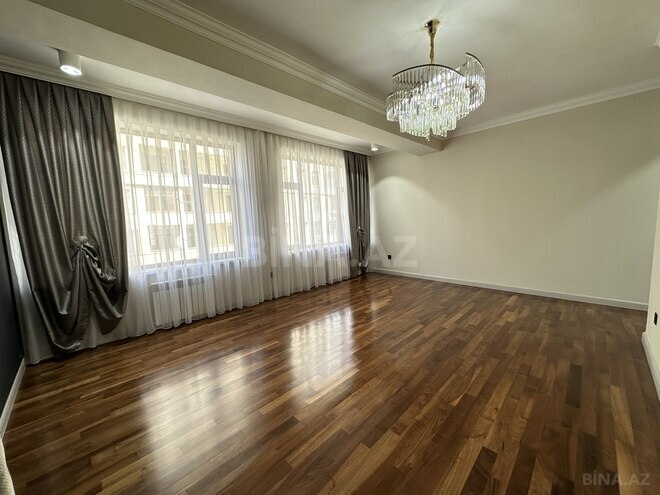 Продаётся 3-комн. новостройка 135 м², Насиминский  р., photo 13 from 26