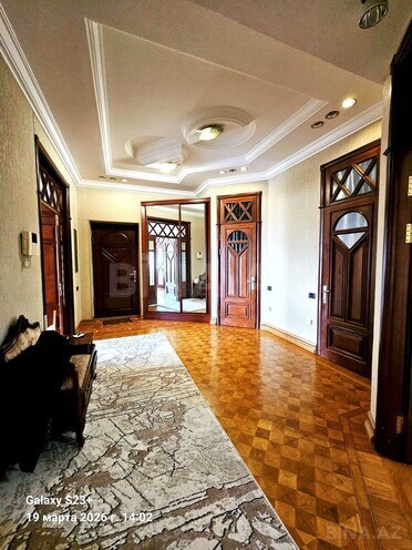 Satılır 4 otaqlı köhnə tikili 175 m², Sahil m., photo 24 from 28