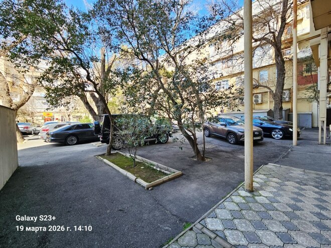 Satılır 4 otaqlı köhnə tikili 175 m², Sahil m., photo 26 from 28