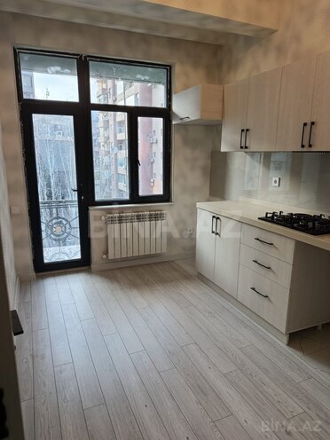 Продаётся 2-комн. вторичка 56 м², м. Низами, photo 5 from 13