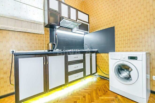 İcarəyə verilir 3 otaqlı köhnə tikili 105 m², Sahil m., photo 11 from 19