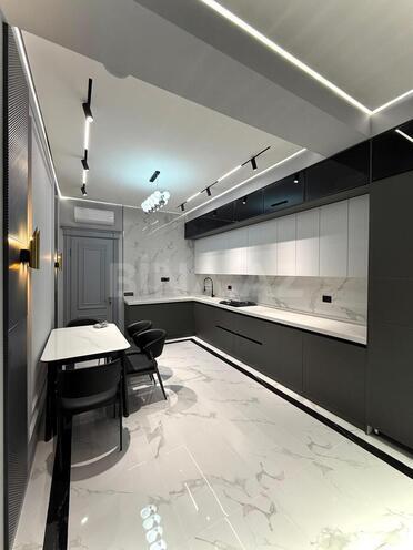 Продаётся 4-комн. новостройка 185 м², м. 8 ноября, photo 3 from 14