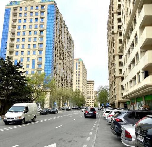 Satılır 4 otaqlı yeni tikili 190 m², Nəsimi r., photo 1 from 18