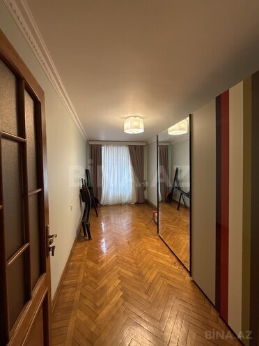 Продаётся 3-комн. вторичка 75 м², м. Низами, photo 7 from 15