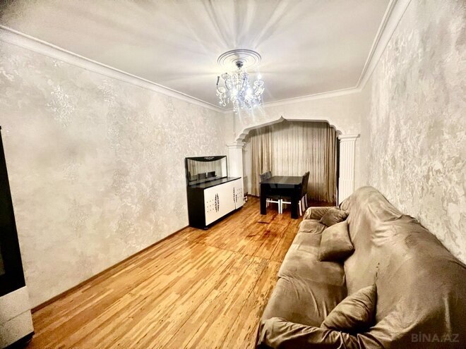 Продаётся 3-комн. вторичка 85 м², м. Кара Караев, photo 3 from 31