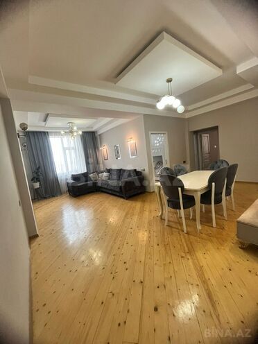 Продаётся 3-комн. новостройка 91 м², Абшеронcкий  р., photo 1 from 11
