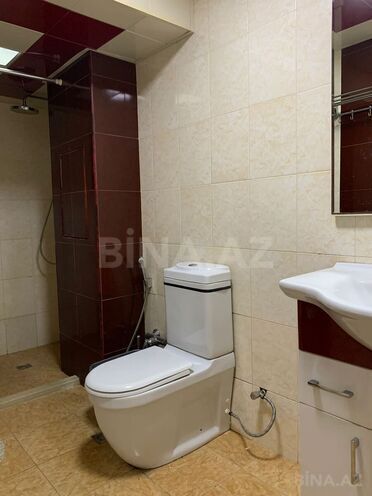 Продаётся 2-комн. вторичка 65 м², м. Ази Асланов, photo 8 from 10