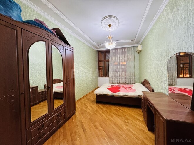 Продаётся 2-комн. вторичка 65 м², м. Низами, photo 7 from 17