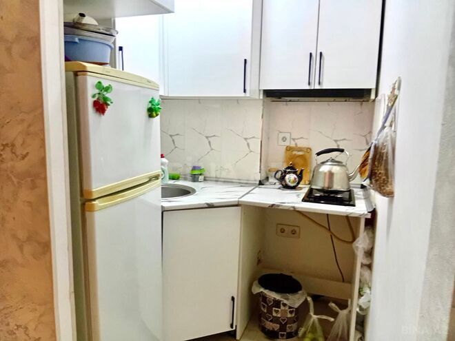 Satılır 3 otaqlı köhnə tikili 65 m², Elmlər Akademiyası m., photo 5 from 7