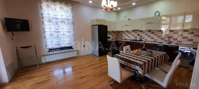 İcarəyə verilir 5 otaqlı həyət evi/bağ evi 300 m², photo 11 from 18