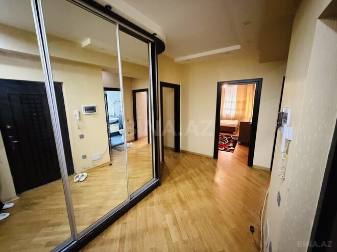 Сдаётся 3-комн. новостройка 133 м², м. Нариман Нариманов, photo 1 from 10