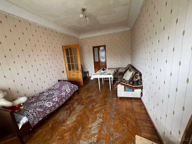 Satılır 3 otaqlı köhnə tikili 70 m², Xalqlar Dostluğu m., photo 3 from 13