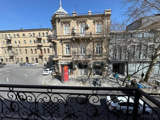 Satılır 3 otaqlı köhnə tikili 100 m², Sahil m., photo 8 from 18