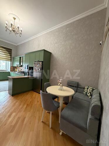 Satılır 4 otaqlı köhnə tikili 250 m², Yasamal q., photo 14 from 29