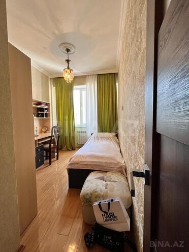 Satılır 4 otaqlı köhnə tikili 100 m², Badamdar q., photo 17 from 29