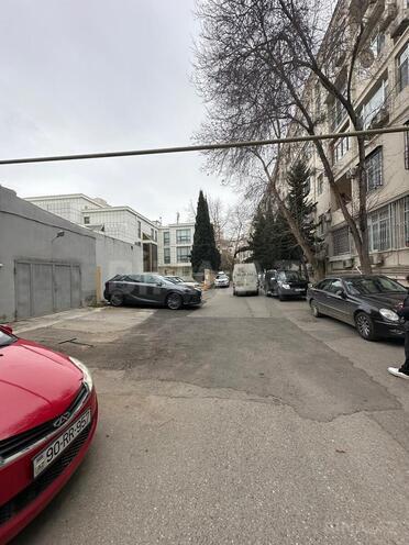 Сдаётся 3-комн. вторичка 117 м², м. Ичеришехер, photo 15 from 16