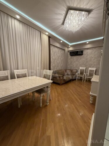 Сдаётся 3-комн. новостройка 120 м², м. Низами, photo 8 from 12