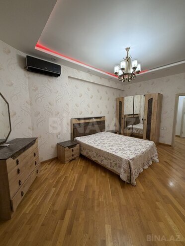 Сдаётся 3-комн. новостройка 120 м², м. Низами, photo 10 from 12