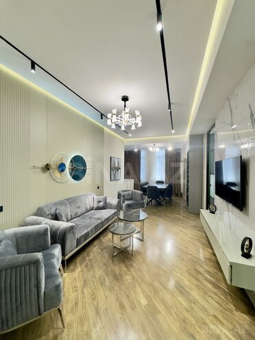 Продаётся 3-комн. новостройка 152 м², Насиминский  р., photo 1 from 17