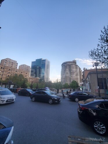 Продаётся 1-комн. вторичка 35 м², м. Низами, photo 11 from 13