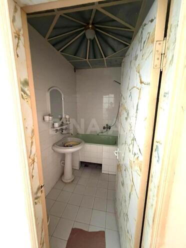 Продаётся 4-комн. вторичка 110 м², м. Иншаатчылар, photo 13 from 16