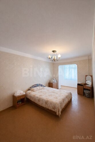 Продаётся 4-комн. вторичка 110 м², м. Иншаатчылар, photo 9 from 16