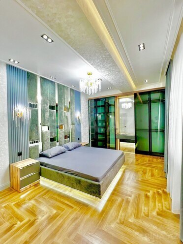 Продаётся 4-комн. новостройка 186 м², м. Кара Караев, photo 20 from 27