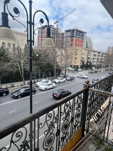 Продаётся 3-комн. вторичка 80 м², м. Элмляр Академиясы, photo 13 from 14