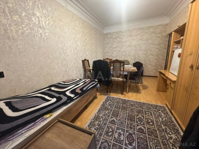 Продаётся 4-комн. вторичка 90 м², м. Нефтчиляр, photo 9 from 18