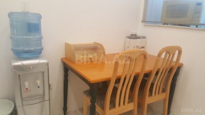İcarəyə verilir 2 otaqlı köhnə tikili 85 m², Sahil m., photo 23 from 32