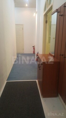 İcarəyə verilir 2 otaqlı köhnə tikili 85 m², Sahil m., photo 16 from 32