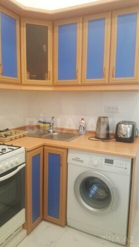 İcarəyə verilir 2 otaqlı köhnə tikili 85 m², Sahil m., photo 21 from 32