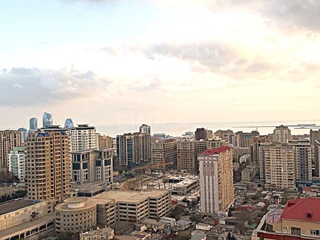 Продаётся 4-комн. новостройка 130 м², м. Низами, photo 11 from 13