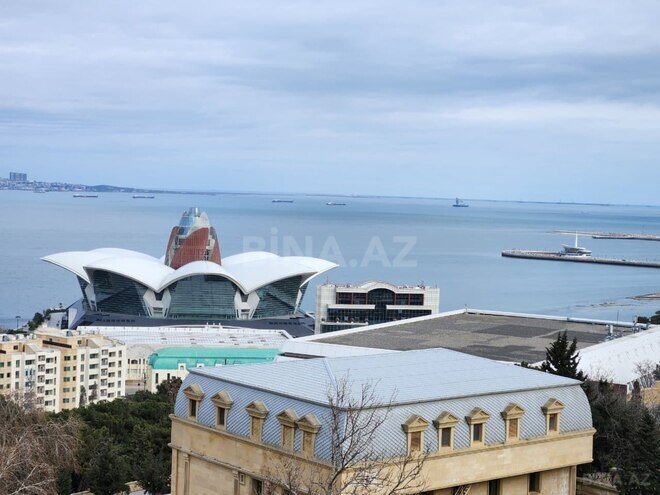 Продаётся 3-комн. вторичка 85 м², м. Ичеришехер, photo 7 from 17