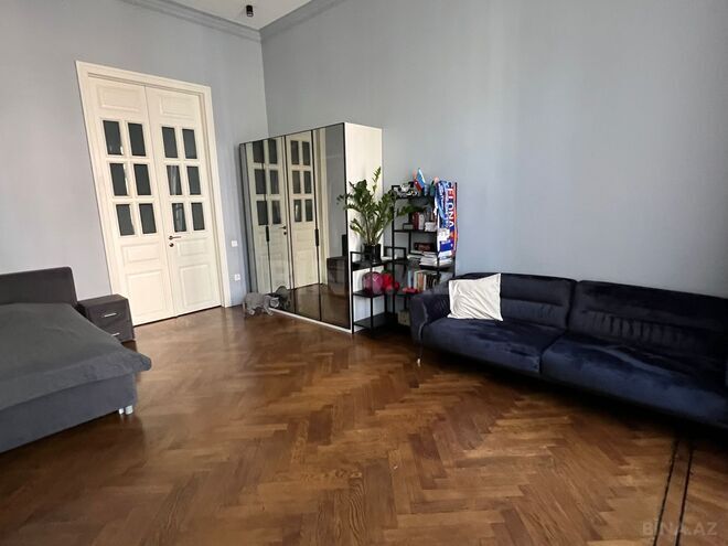 Сдаётся 5-комн. вторичка 170 м², м. Ичеришехер, photo 11 from 22