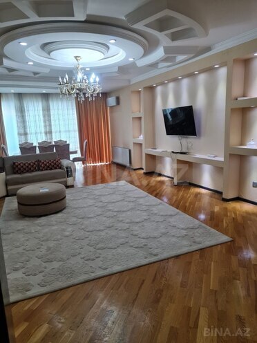 İcarəyə verilir 4 otaqlı yeni tikili 230 m², Şah İsmayıl Xətai m., photo 1 from 15