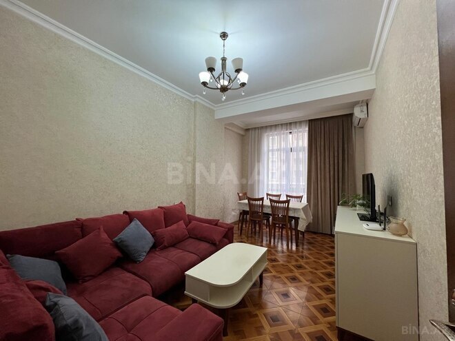 Сдаётся 2-комн. новостройка 60 м², м. Иншаатчылар, photo 1 from 13