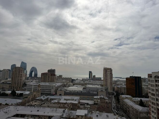 Satılır 4 otaqlı yeni tikili 220 m², 28 May m., photo 9 from 10