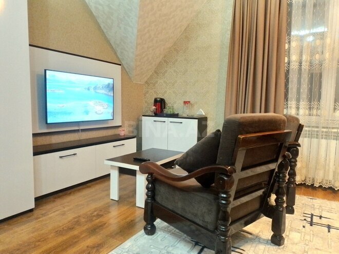 İcarəyə verilir 4 otaqlı həyət evi/bağ evi 200 m², photo 12 from 31