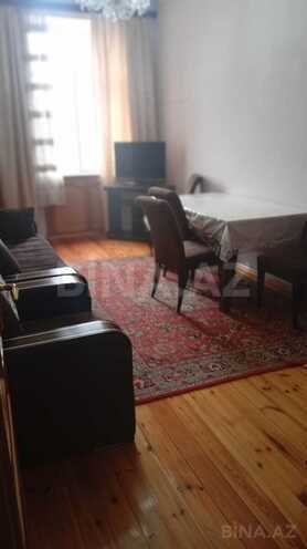 Продаётся 3-комн. вторичка 70 м², м. Кара Караев, photo 4 from 14
