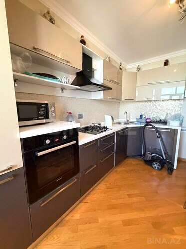 İcarəyə verilir 3 otaqlı köhnə tikili 110 m², 28 May m., photo 27 from 31