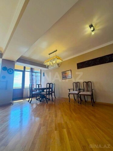 İcarəyə verilir 3 otaqlı köhnə tikili 110 m², 28 May m., photo 12 from 31