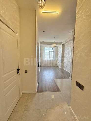 Продаётся 2-комн. новостройка 40 м², м. Кара Караев, photo 1 from 8