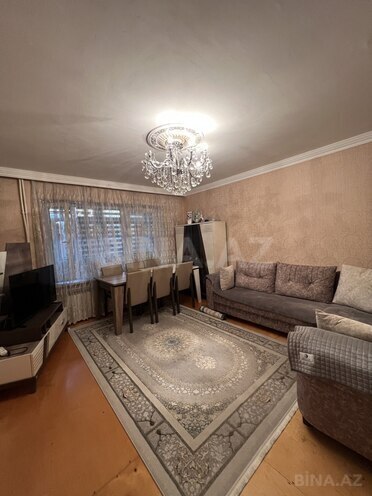 Продаётся 3-комн. вторичка 87 м², м. Кара Караев, photo 1 from 25