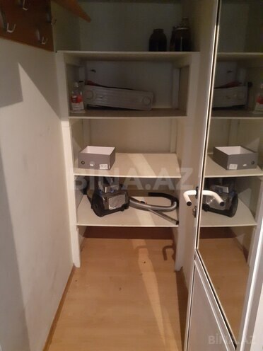 Satılır 2 otaqlı köhnə tikili 65 m², Azadlıq Prospekti m., photo 19 from 24