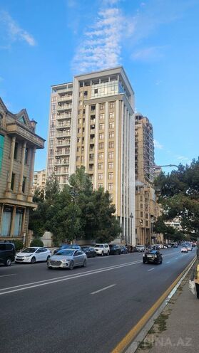 Satılır 3 otaqlı yeni tikili 140.9 m², 8 Noyabr m., photo 1 from 18