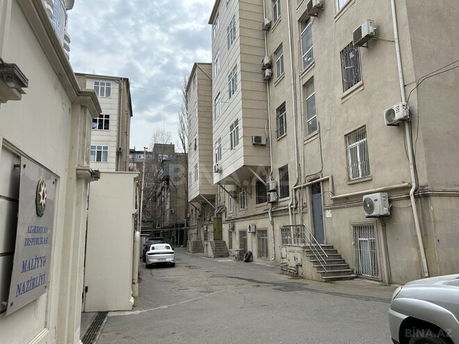 İcarəyə verilir 3 otaqlı köhnə tikili 80 m², Nizami m., photo 23 from 28